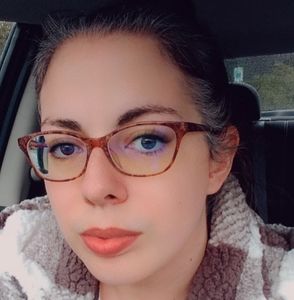 Meet your Posher, Melisa